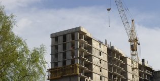 Spadek sprzedaży u deweloperów notowanych na giełdzie