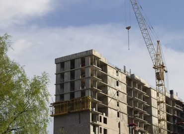 Spadek sprzedaży u deweloperów notowanych na giełdzie